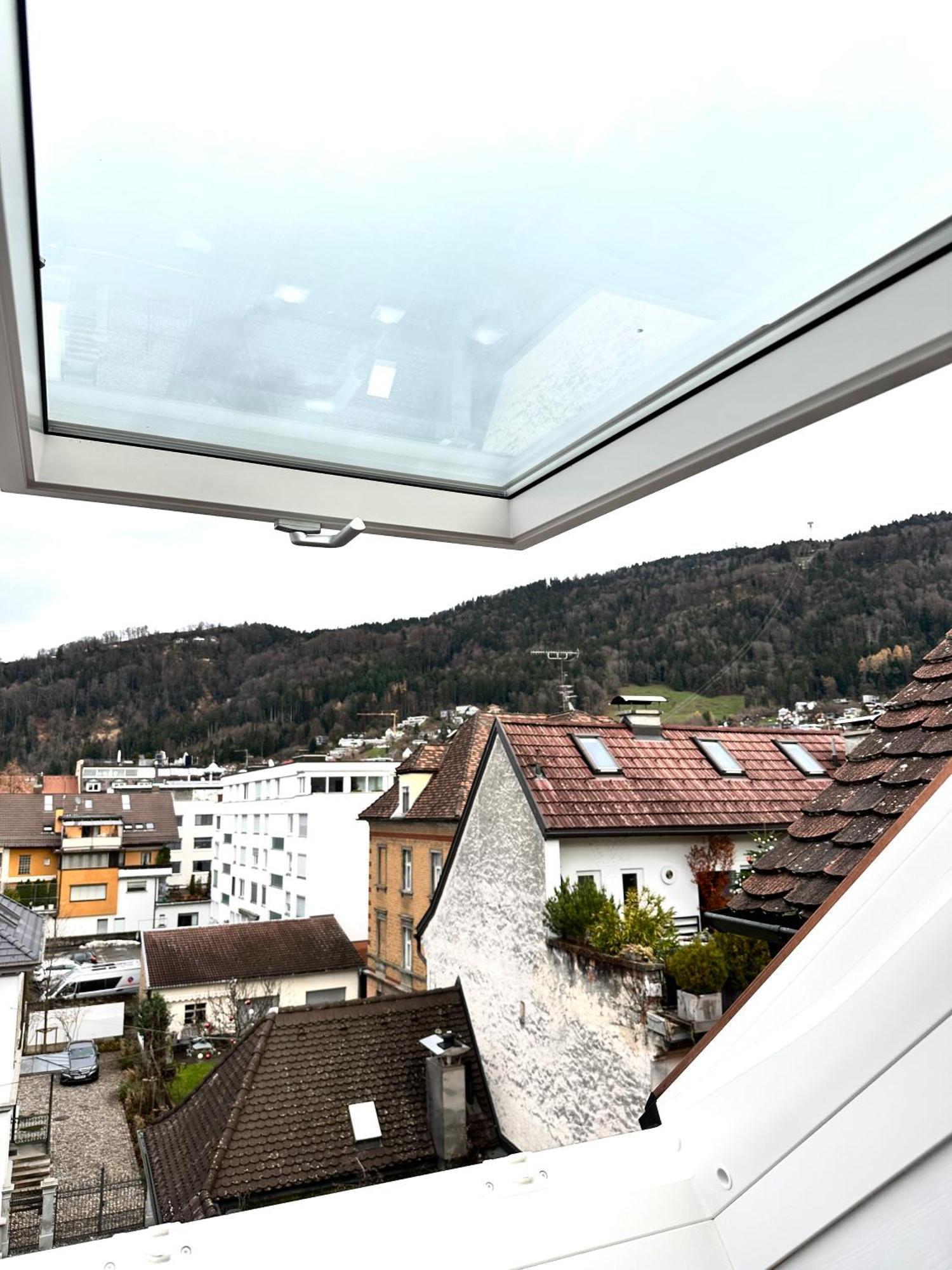 Zentrale Wohnung Mit Dachterasse Bregenz Exterior foto